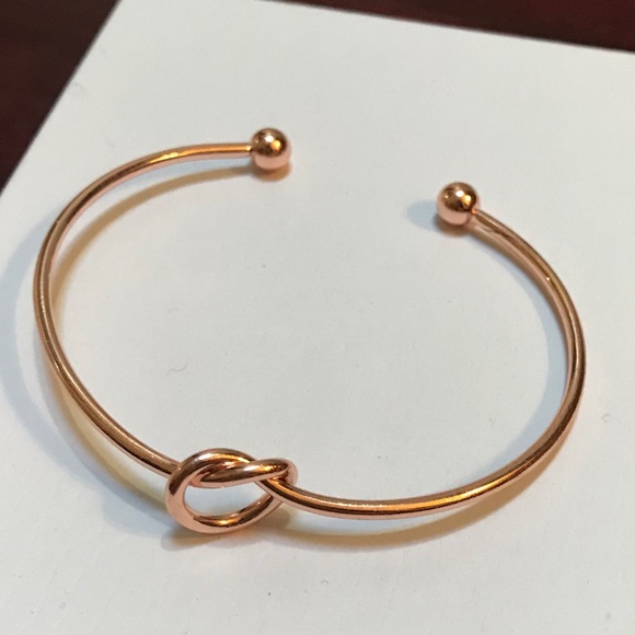 Jewelry - Simple Elegant Knot Bracelet Jewelry - Simple Elegant Knot Bracelet